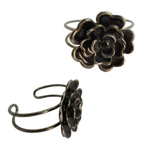 Vintage Womens Flower Cuff Bracelet Enammeled Black Croquette Girl Jewelry